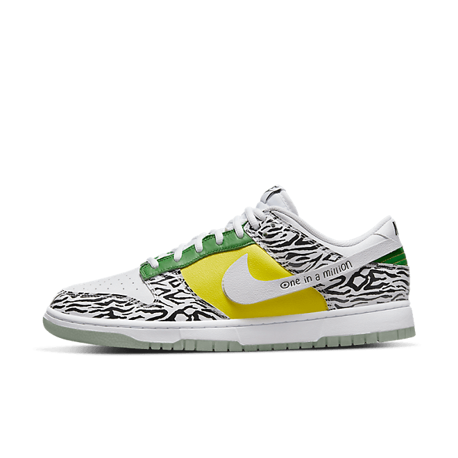 Nike Dunk Low Doernbecher Zoe DR7305-100