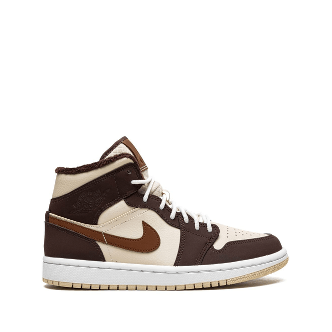 Womens Air Jordan 1 MID SE "Cream Dark Chocolate" DO6699 Sneakerjagers