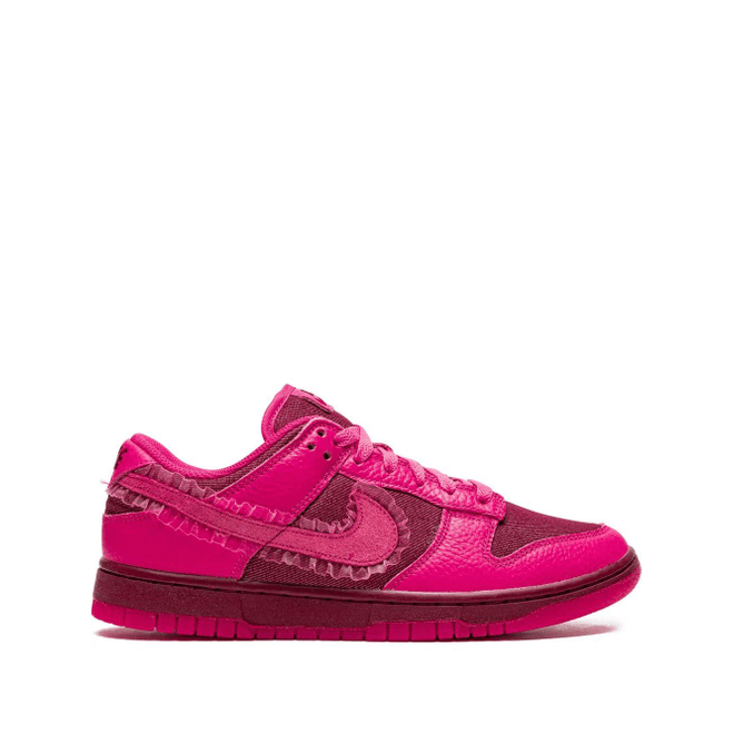 NIKE "Dunk Low ""Valentine's Day"" DQ9324