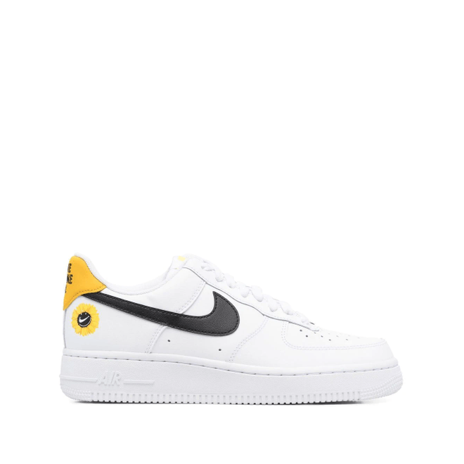NIKE Air Force 1 '07 LV8 DM0118