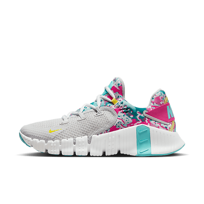 Nike WMNS Free Metcon 4 Womens Grey Pink Training  DQ0304-001