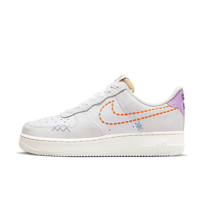 Nike Wmns Air Force 1 '07 SE '101' DX2348-100