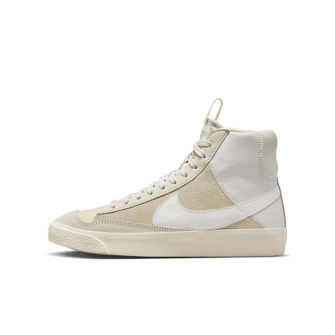 Nike Blazer Mid '77 D DQ6084-100