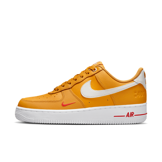 Nike Wmns Air Force 1 '07 SE '40th Anniversary - Yellow Ochre' DQ7582-700