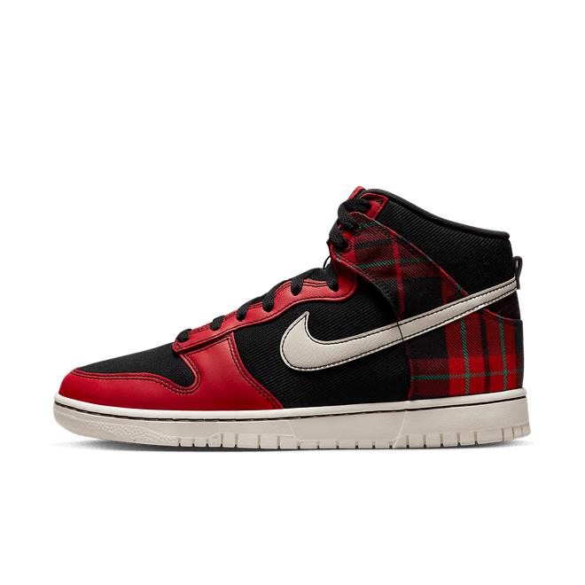 Nike Dunk High SE Tartan Plaid Black University Red DV0826-001