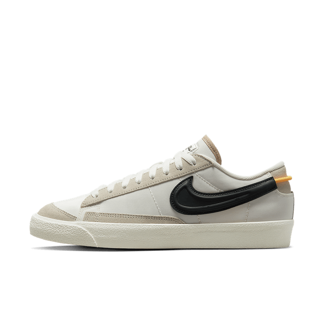 Nike Blazer Low 77 SE Moving Company DV0798-100