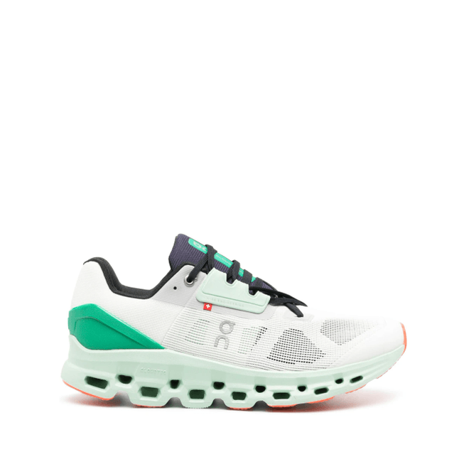 On Cloudstratus 39.98246