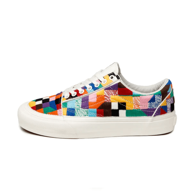 Vans Vault OG Old Skool LX *Love Wins* VN0A4BVFBMB1