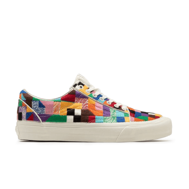 Vans UA Old Skool VLT LX Love Wins Multi VN0A4BVFBMB