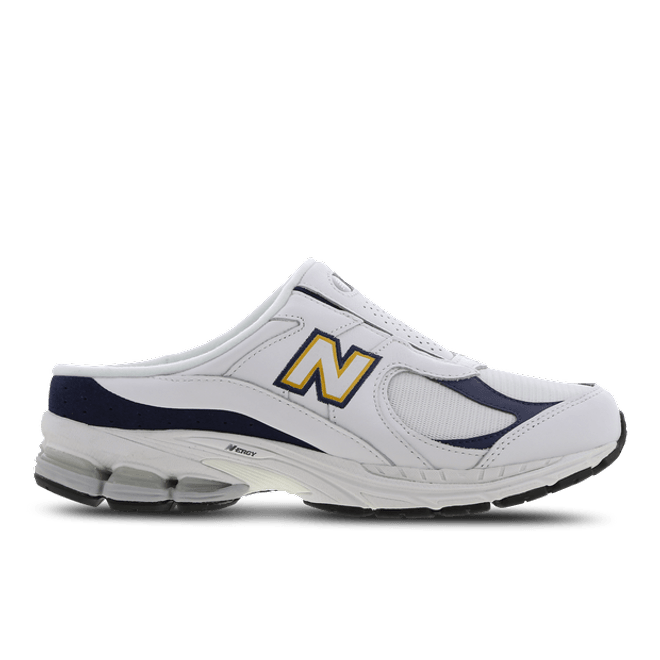 New Balance 2002R  M2002RMO