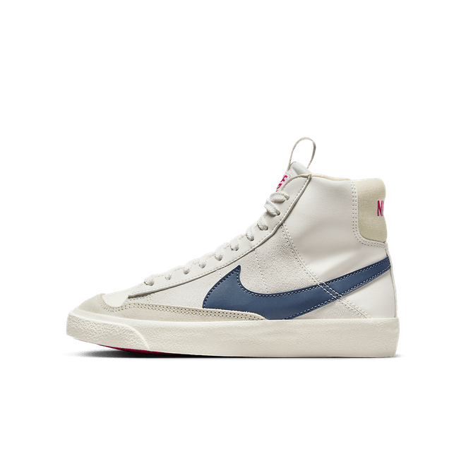 Nike Blazer Mid '77 Big Kids' FB9125-100