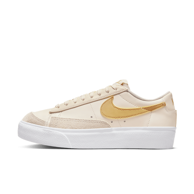 Nike Blazer Low Platform DJ0292-113