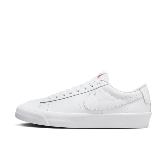 Nike SB Zoom Blazer Low Pro GT ISO Triple White DR9099-101