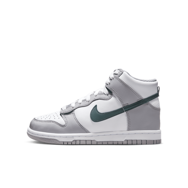 Nike Dunk High Older Kids' DB2179-119 Sneakerjagers