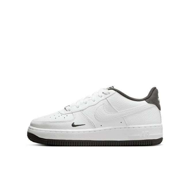 Nike Air Force 1 LV8 Older Kids' HJ4560-100