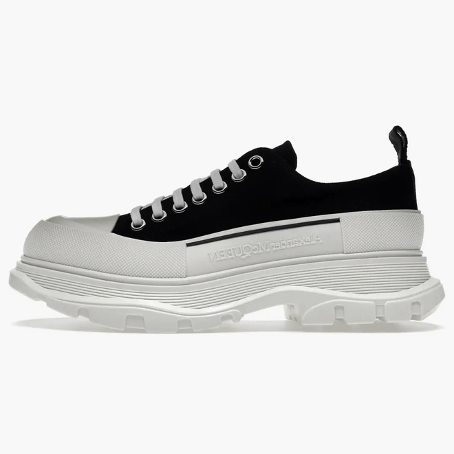 Alexander Mcqueen Tread Slick Low Lace Up Black White 604257 W4L32 1070 