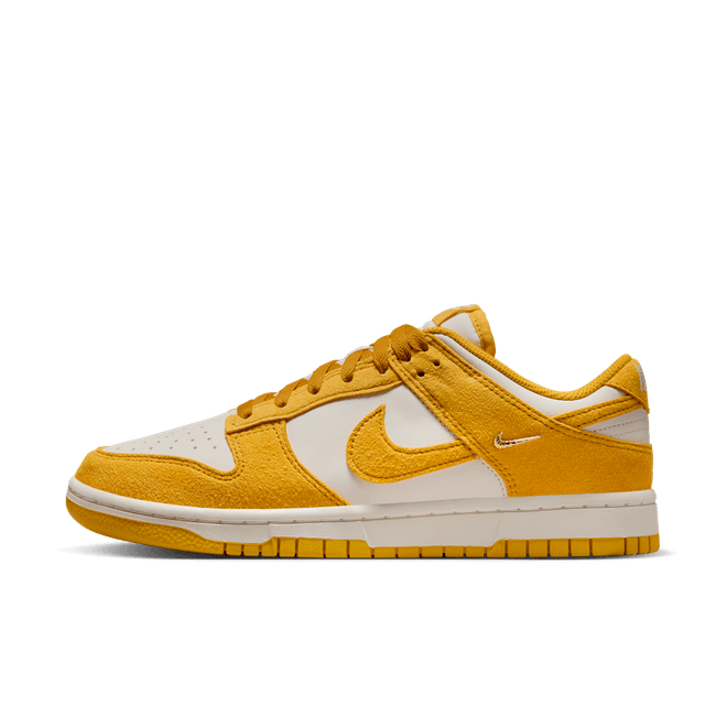 Nike Wmns Dunk Low Pale Ivory IB4417-101