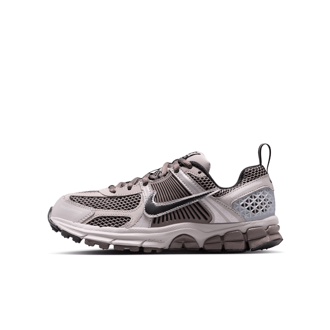 Nike Vomero 5 Big Kids' HF6998-010