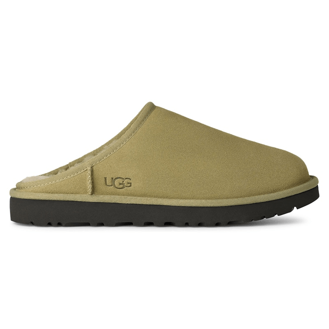UGG® Classic Slip On Men Muted Brass 1129290-MBRS
