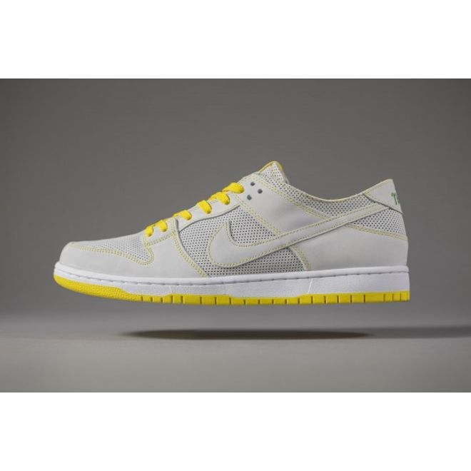 NIKE SB Dunk Low Pro Mismatched Colors QS AR1399-113