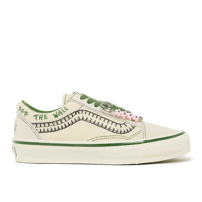 Vans Wmns LX Old Skool Charms cream Fashion  VN000EGYCRM1