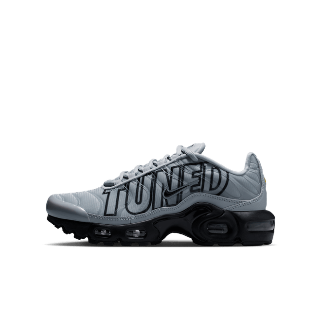 Nike Air Max Plus Older Kids' II7649-012