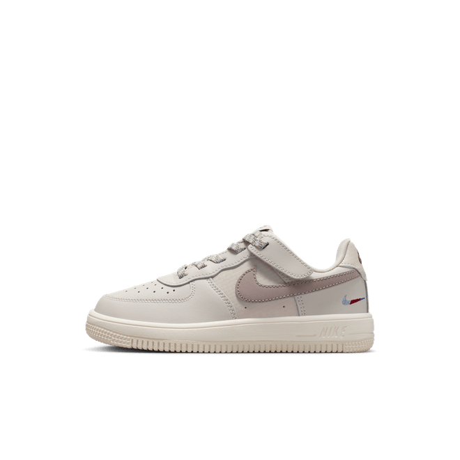 Nike Force 1 Low LV8 EasyOn Younger Kids' IH4496-100