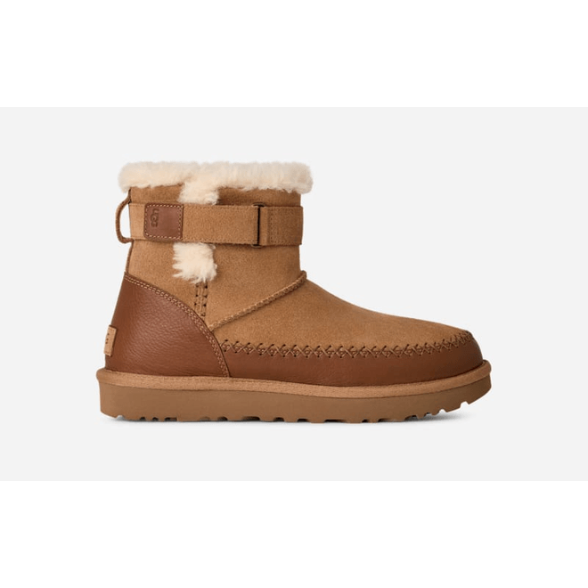 UGG® Classic RetroChic Strap Boot Brown 1174575-CHE