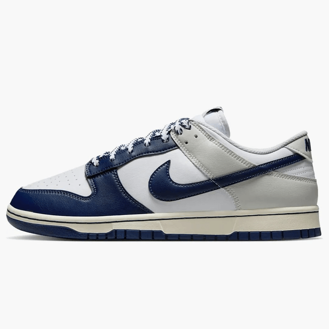 Nike Dunk Low New York Yankees IM2222-101