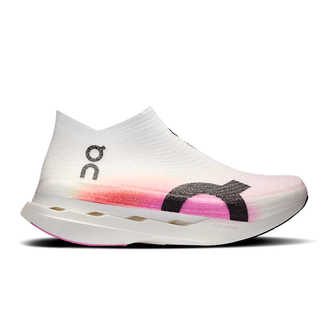 ON Cloudboom Strike LS 'White' 3UE30012926