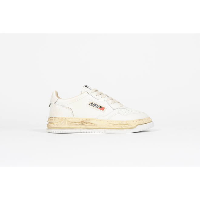 Autry x Maison Mihara Yasuhiro General Scale AVLW-MMY1-WHT