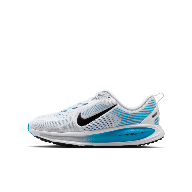 Nike Vomero 18 Older Kids' Road HQ2157-108
