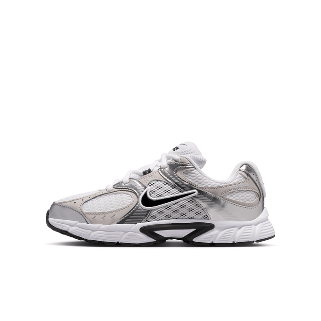 Nike V5 RNR Big Kids' HQ6411-100