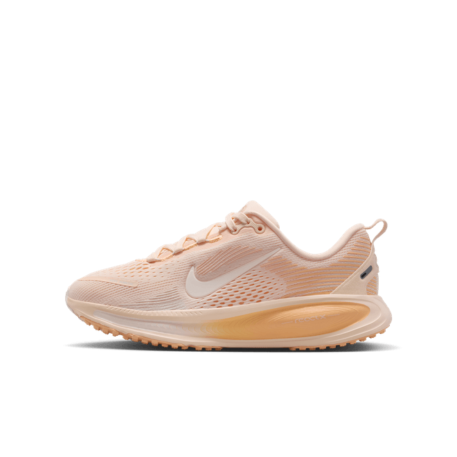 Nike Vomero 18 Older Kids' Road HQ2157-800