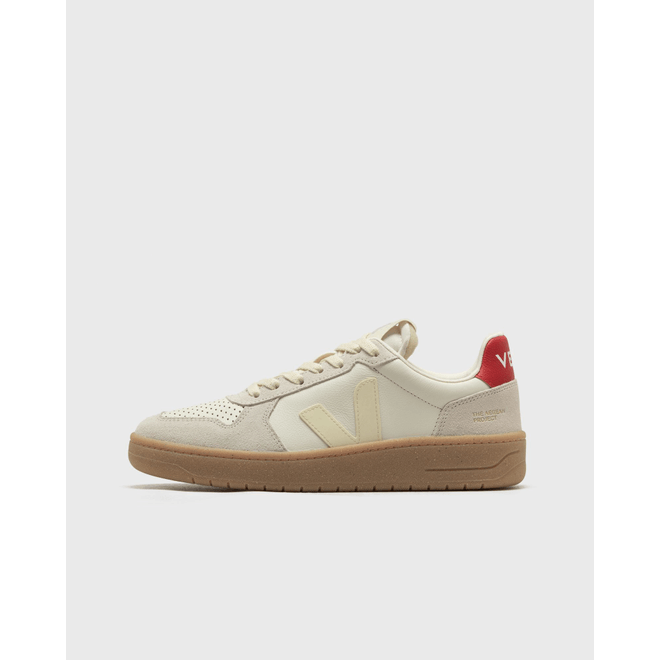 Veja Women's V-82 Grained Leather VE3320936A