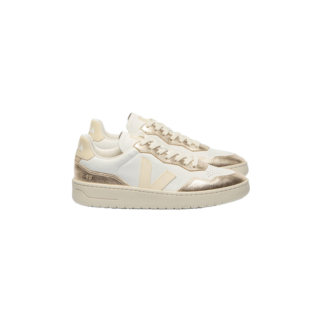 Veja WMNS V-90 VD2021362A