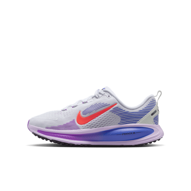 Nike Vomero 18 HQ2157-111