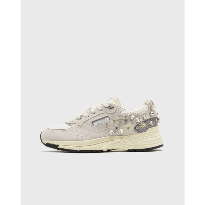 Autry Action Shoes Hyperway Low Wom A1UNHYLWTJ01