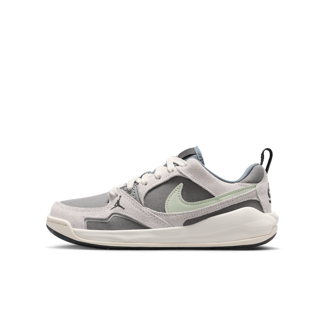 Nike Jordan CMFT Era Older Kids' HQ0506-003