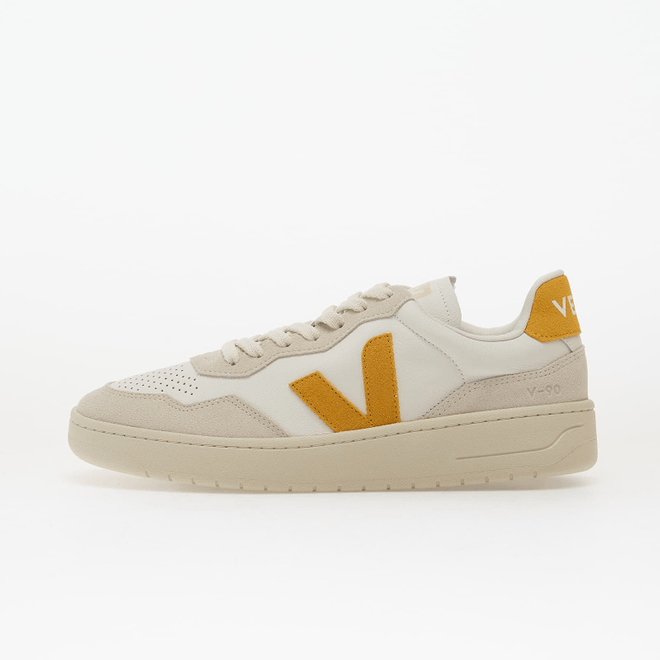 Veja V-90 White VD2021361B