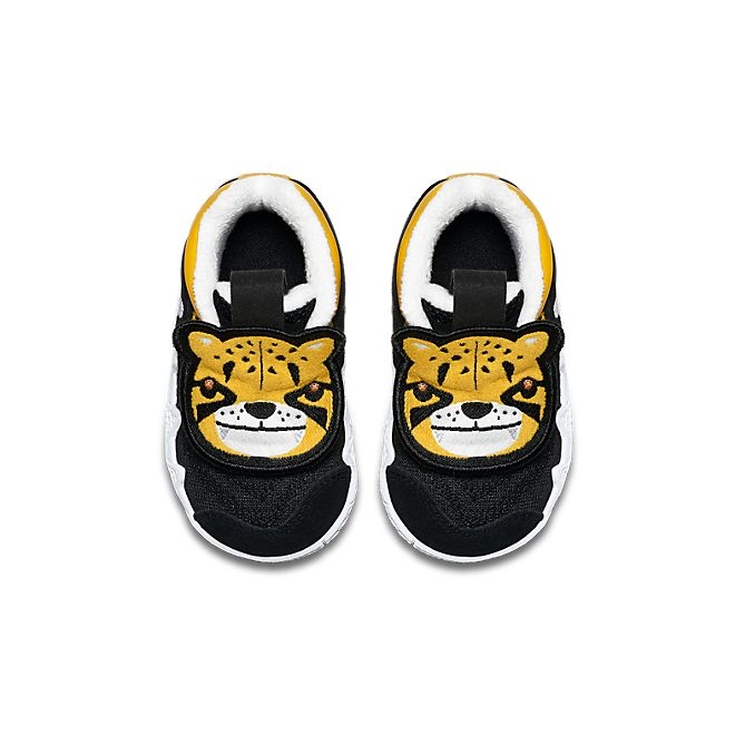 Kyrie 4 Little Big Cats  AT5708-001