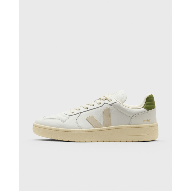 Veja V-82 Leather VF3321146B