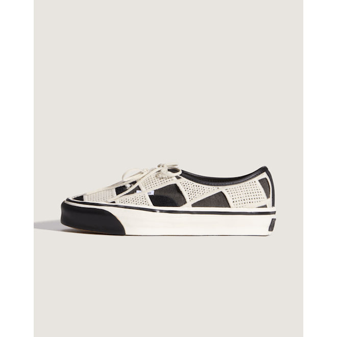 Vans Premium Authentic  VN000Y0RFDB