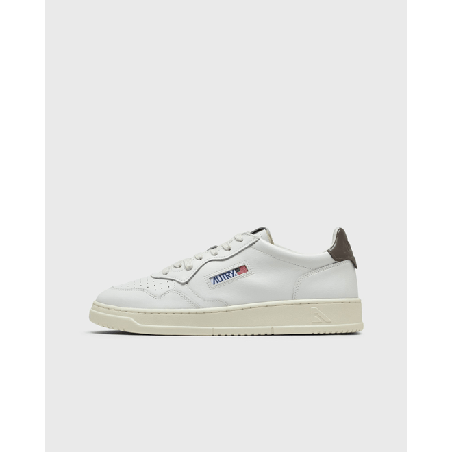 Autry Action Shoes Wmns Medalist Low AULWLL28