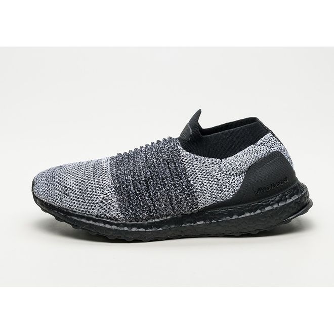 adidas Ultra Boost Laceless (Core Black / Core Black / Ftwr White) BB6137
