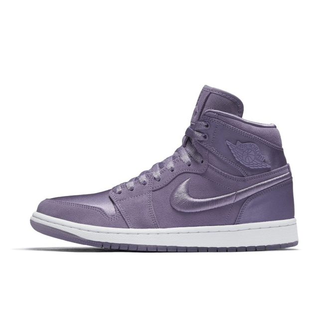 Air Jordan 1 Retro High  AO1847-550