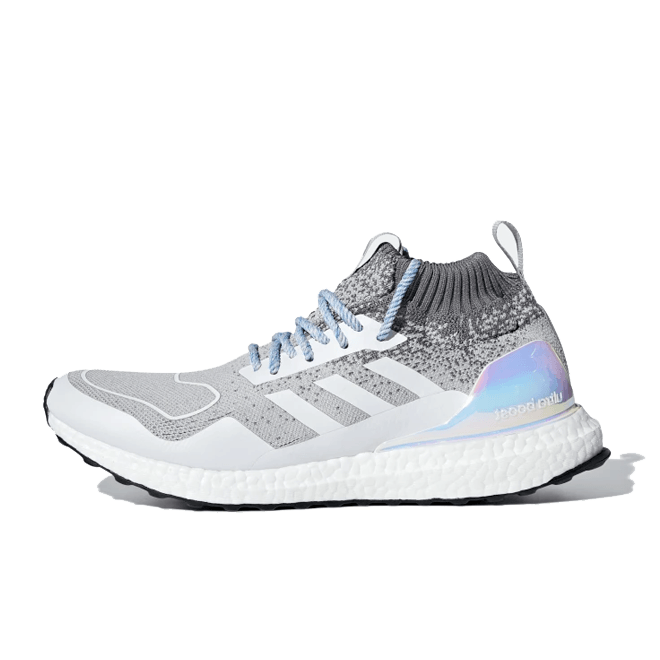 adidas Ultra Boost Mid 'Xmas Carol' EE3732