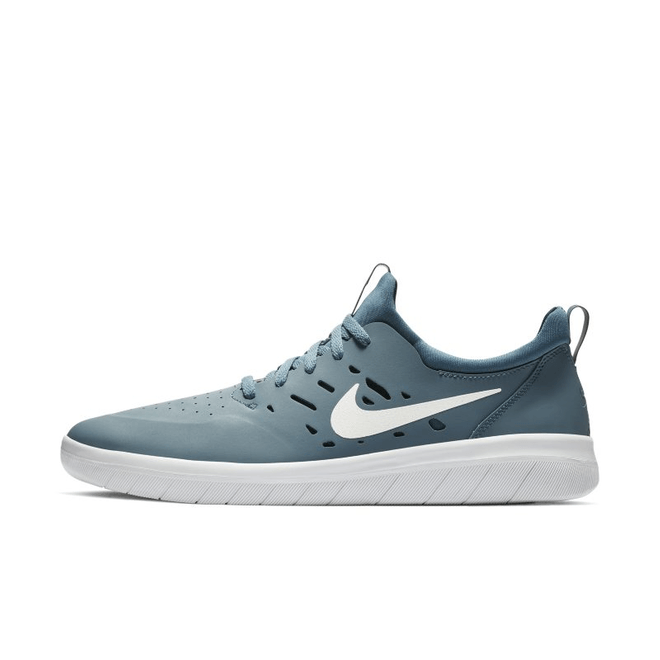 Nike SB Nyjah  AA4272-400