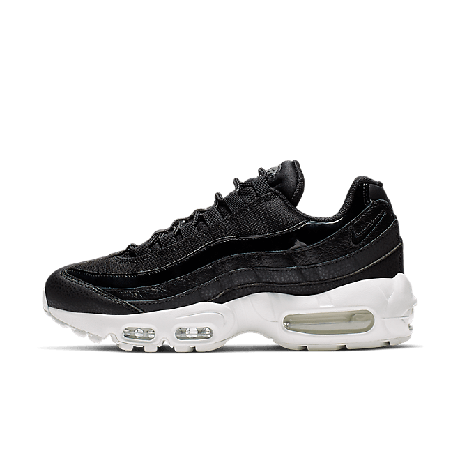 Nike Air Max 95 SE  AQ4138-001