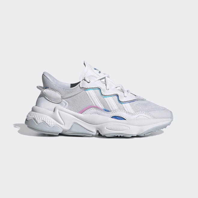 adidas OZWEEGO
